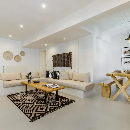 Lito House - Within Reach